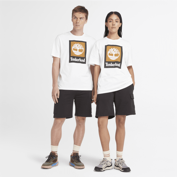 Timberland - All Gender Logo Stack T-Shirt in Weiß/Schwarz