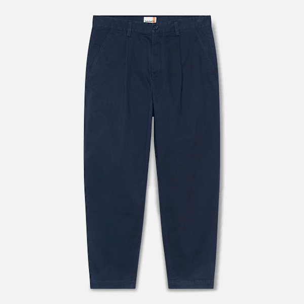 Timberland - Calças com Pregas em Sarja com Acabamento Aveludado e Lavagem Claremont para Homem em azul-escuro