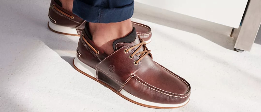 Sailing boots