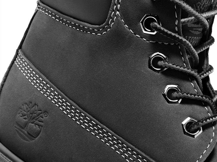 Sailing boots