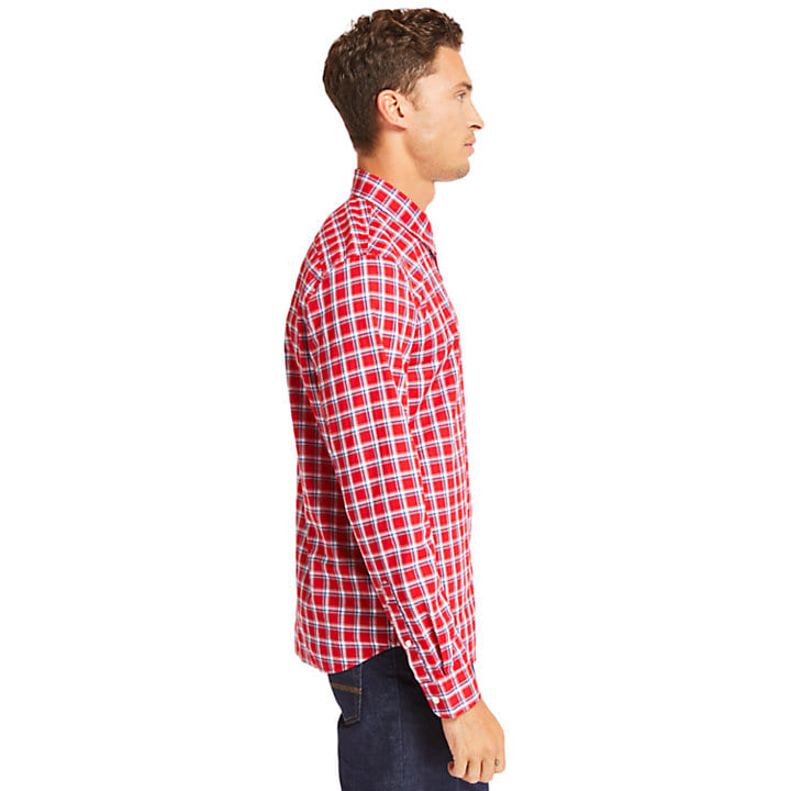 model-wearing-red-plaid-shirt