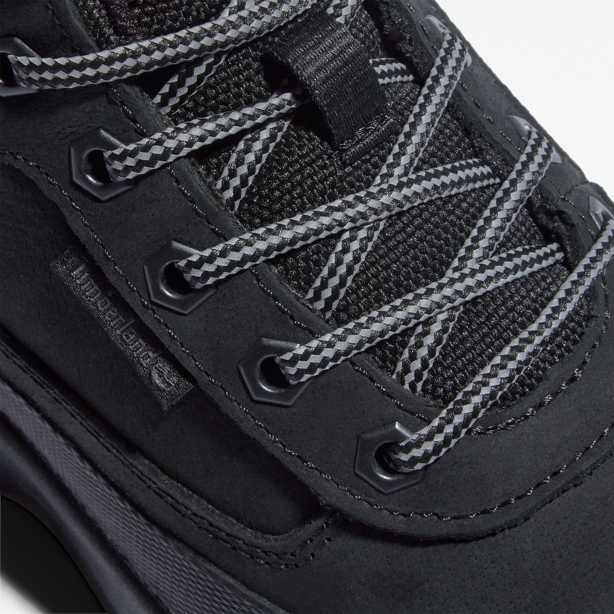 Field Trekker Mid Trainer for Junior in Black TBL Black ALT5