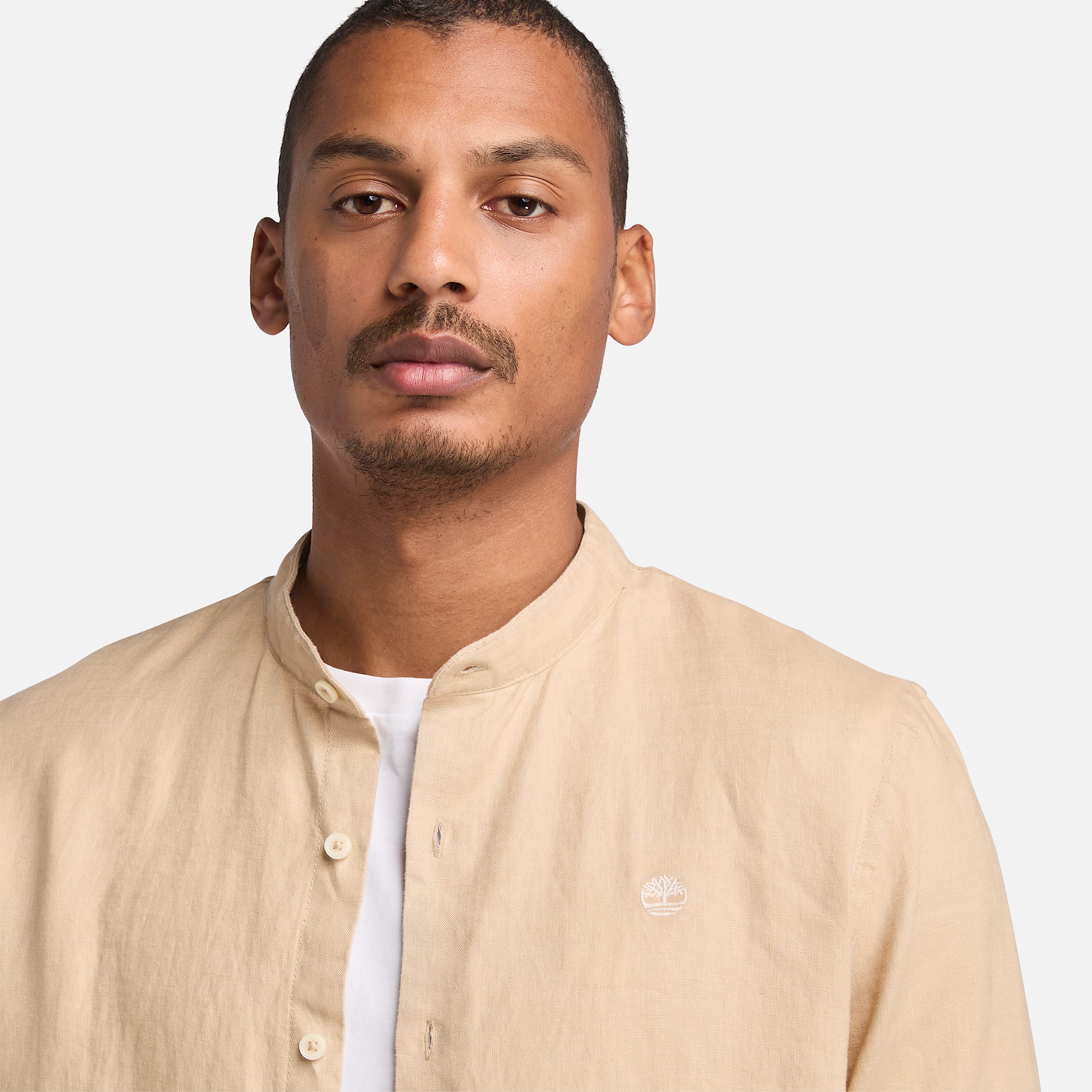 Chemise  col Mao en lin Mill Brook pour homme en beige TBL beige ALT2