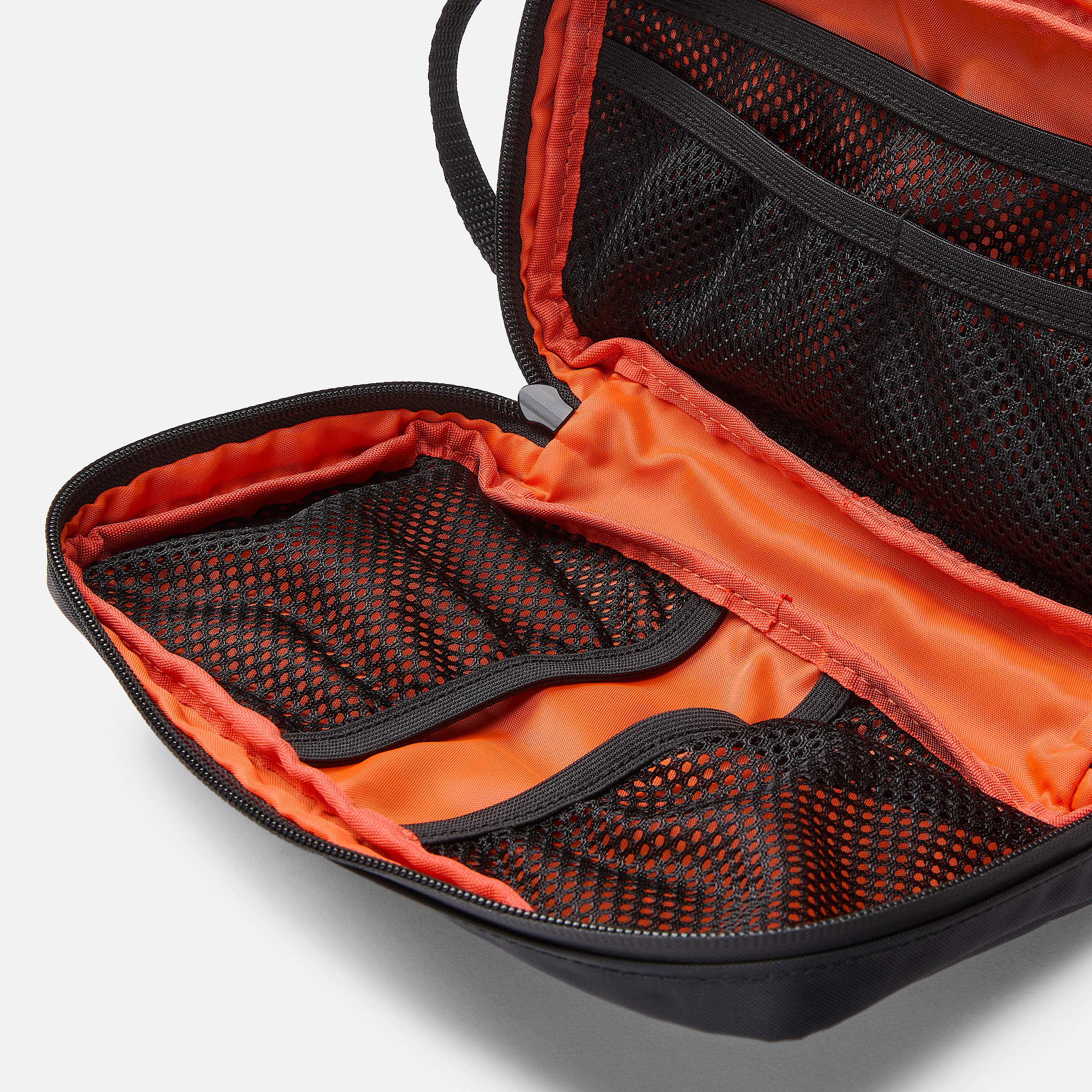 Pochette da viaggio in colore nero TBL colore nero ALT3