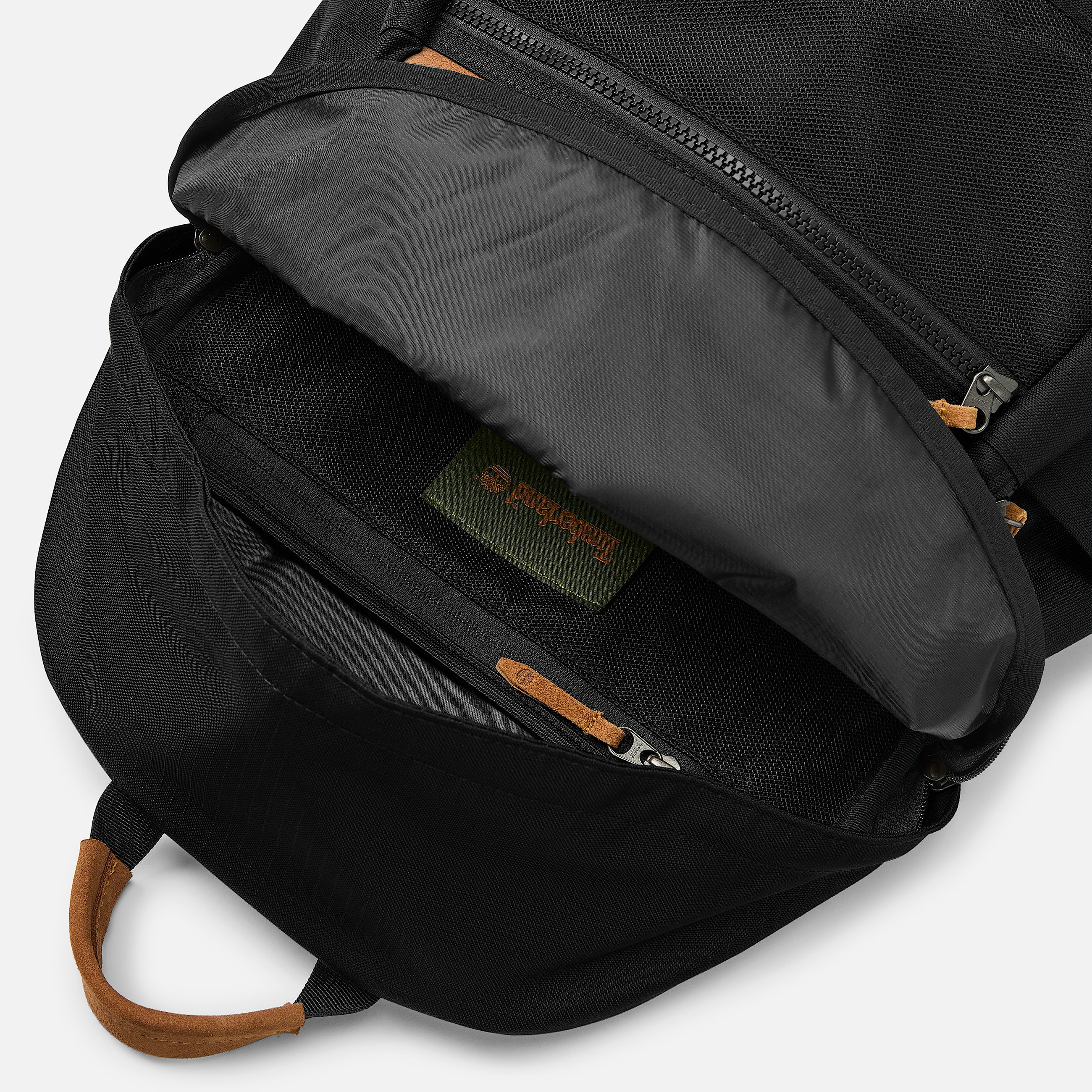 Heritage Utility 26Litre Backpack in Black TBL Black ALT1