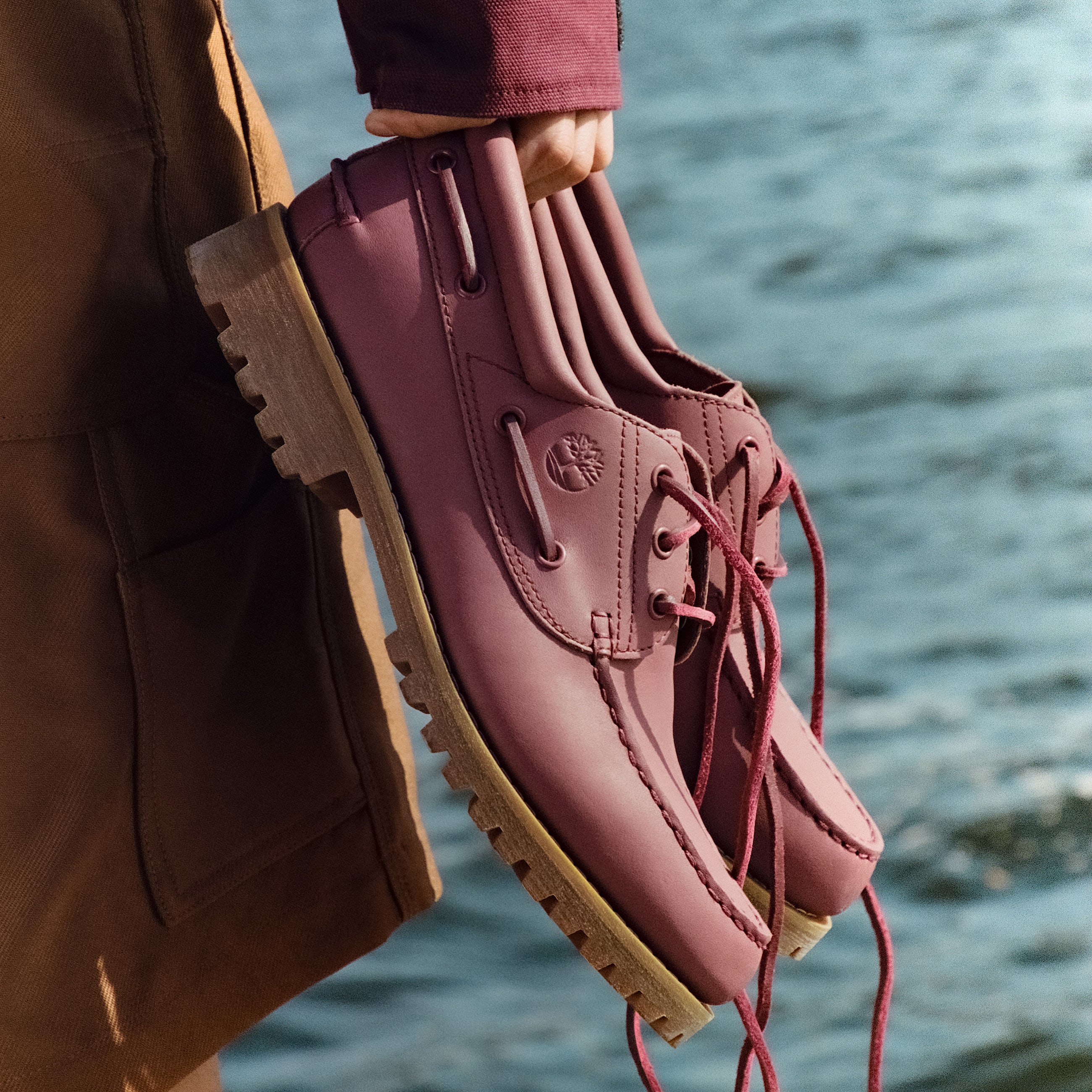 Timberland and HIGHSNOBIETY Bootsschuh mit drei sen und Profilsohle fr Herren in Dunkelrot TBL Rot MKTG1