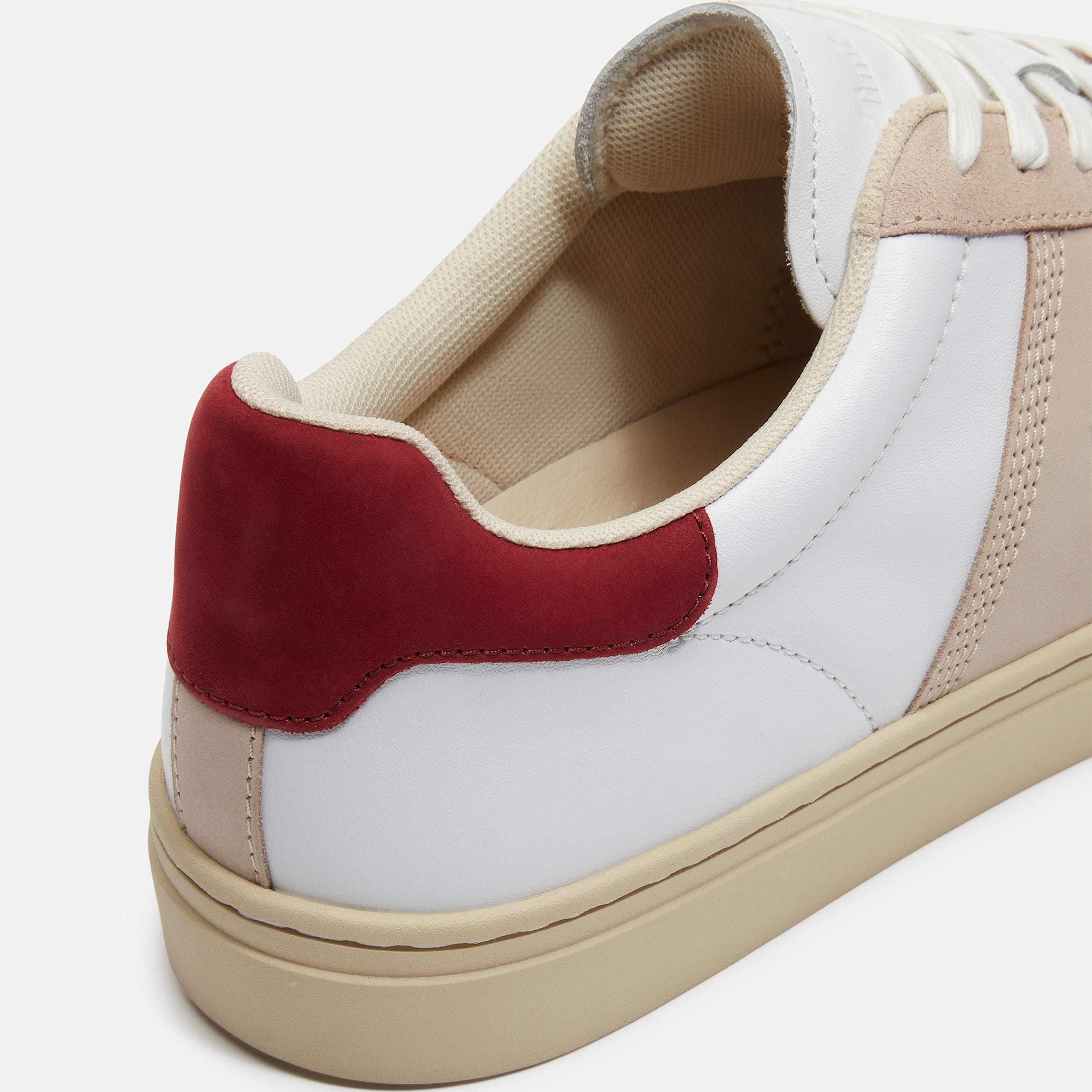 All Gender Lisbon Street Sneaker in WeiHellbeige TBL Wei ALT8