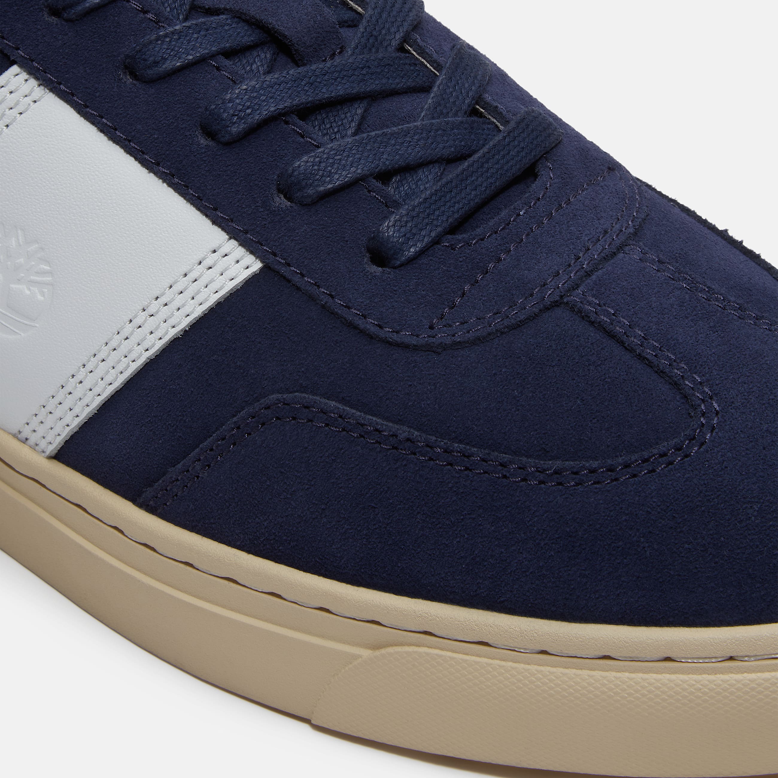 All Gender Lisbon Street Sneaker in DunkelblauWei TBL Blau ALT8