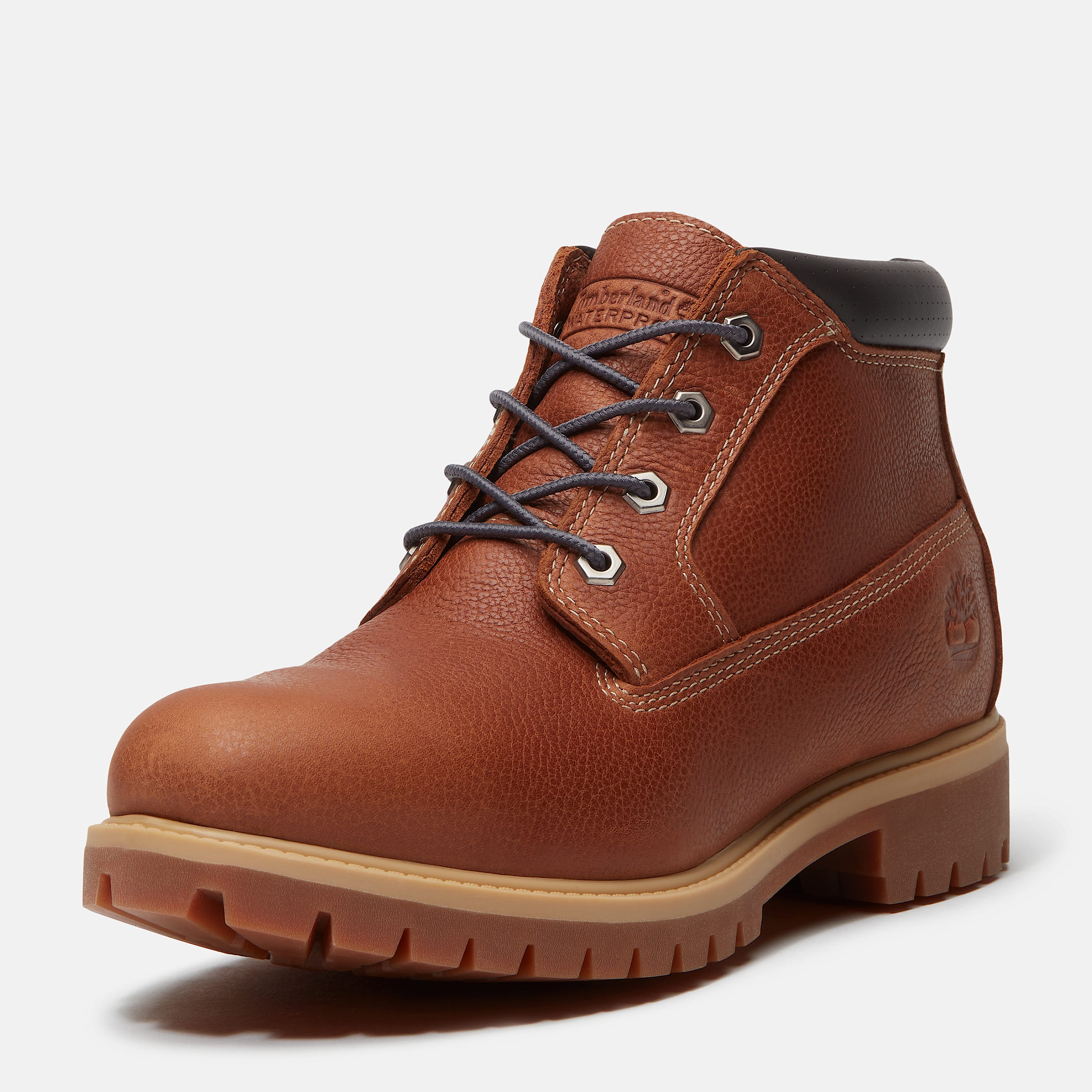 Timberland Road Trip Premium Waterproof Chukka Boot fr Herren in BraunDunkelgrau TBL Braun ALT11