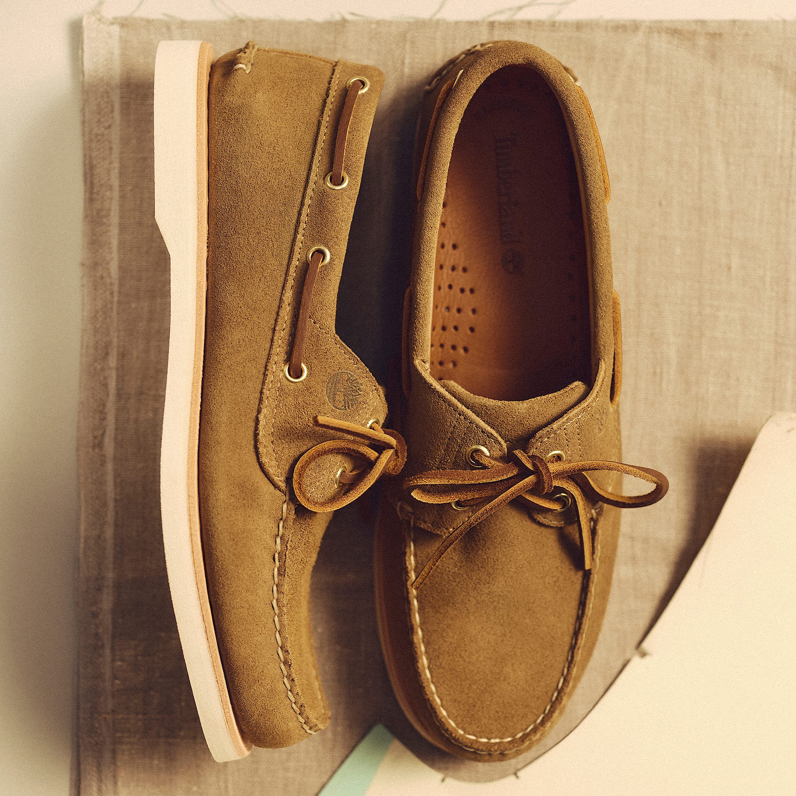 Sapato de Vela Artesanal para Homem em bege TBL bege MKTG1