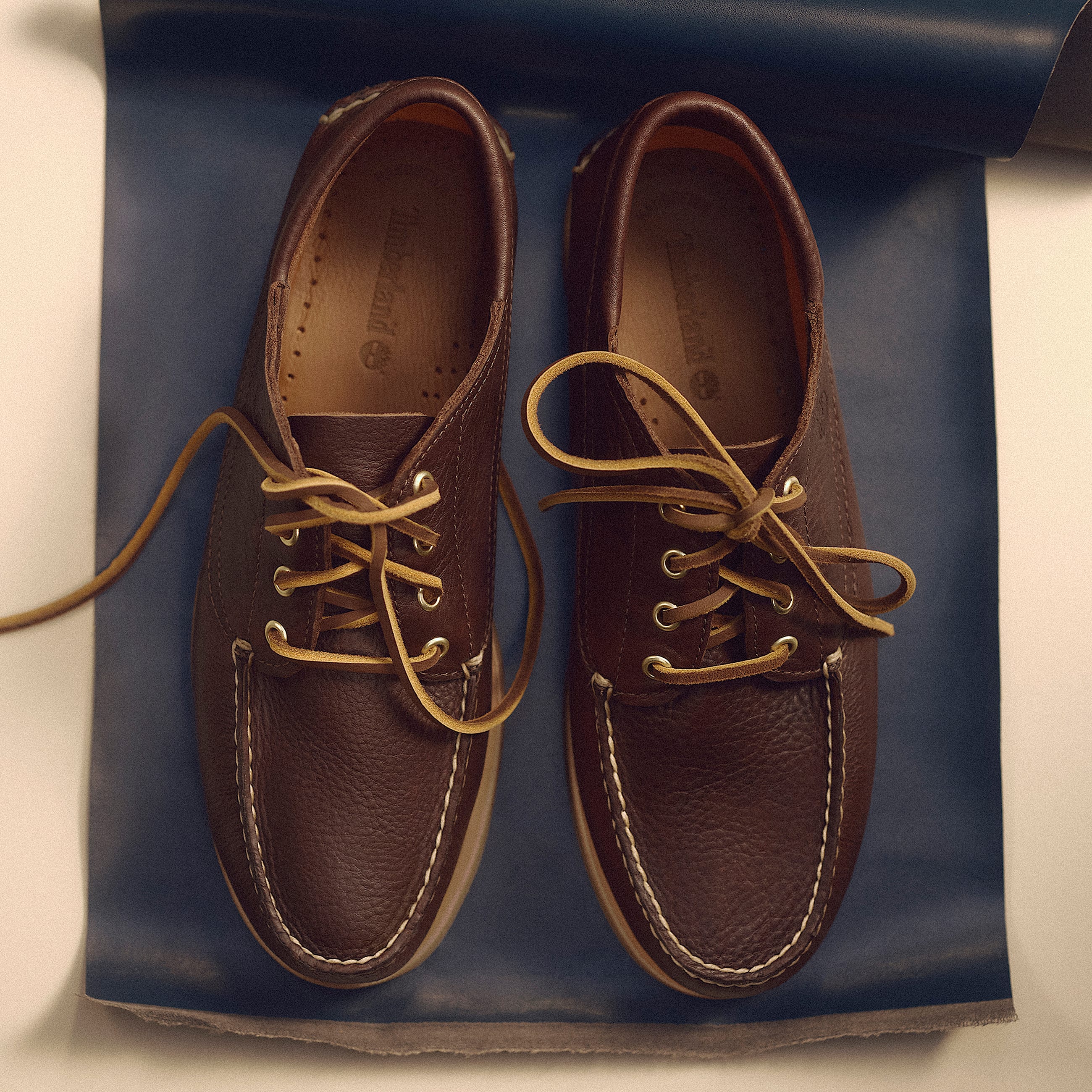 Sapato de Vela Artesanal para Homem em castanhoescuro TBL castanho MKGT1