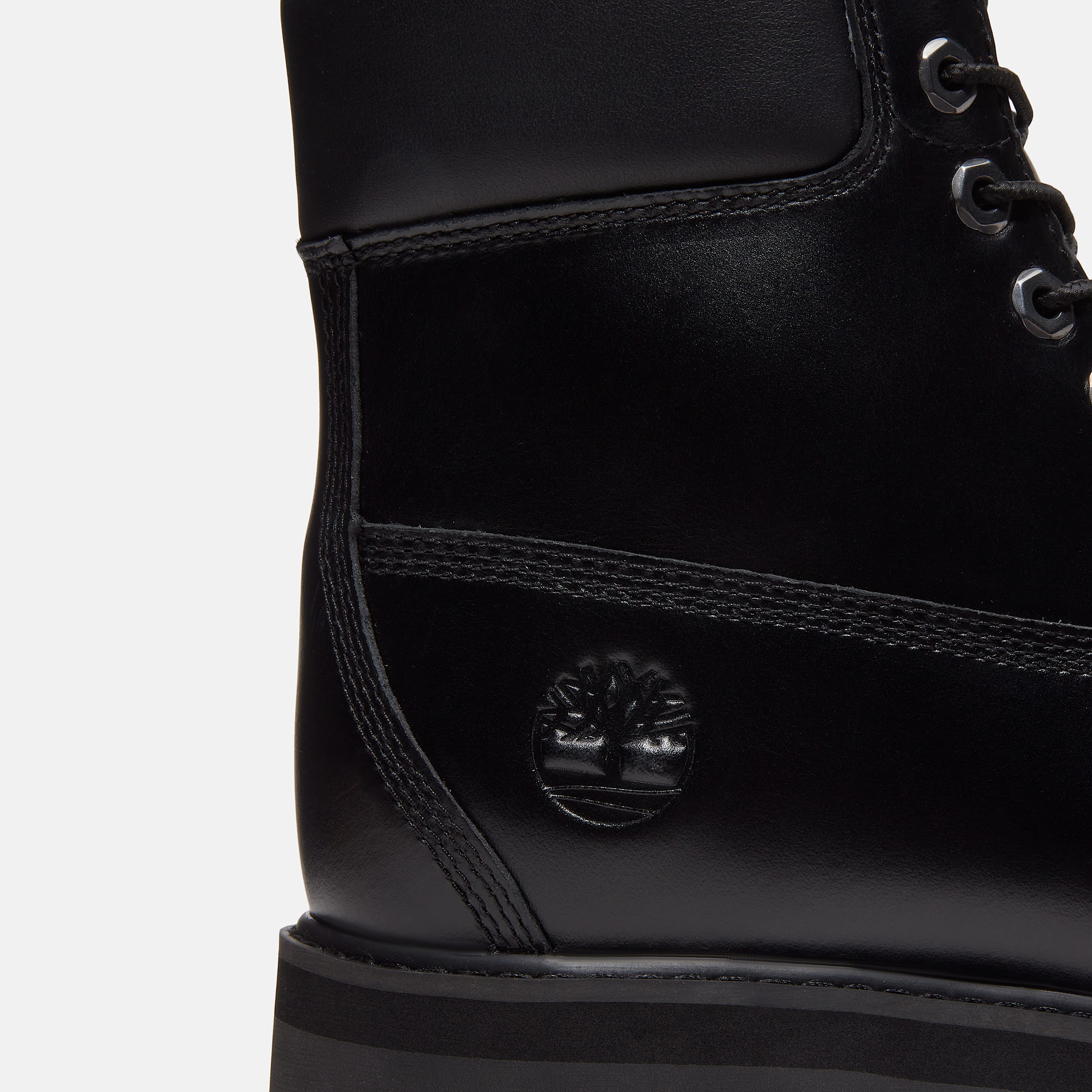 Timberland Heritage 6Inch Waterproof Boot for Men in Black TBL Black ALT7