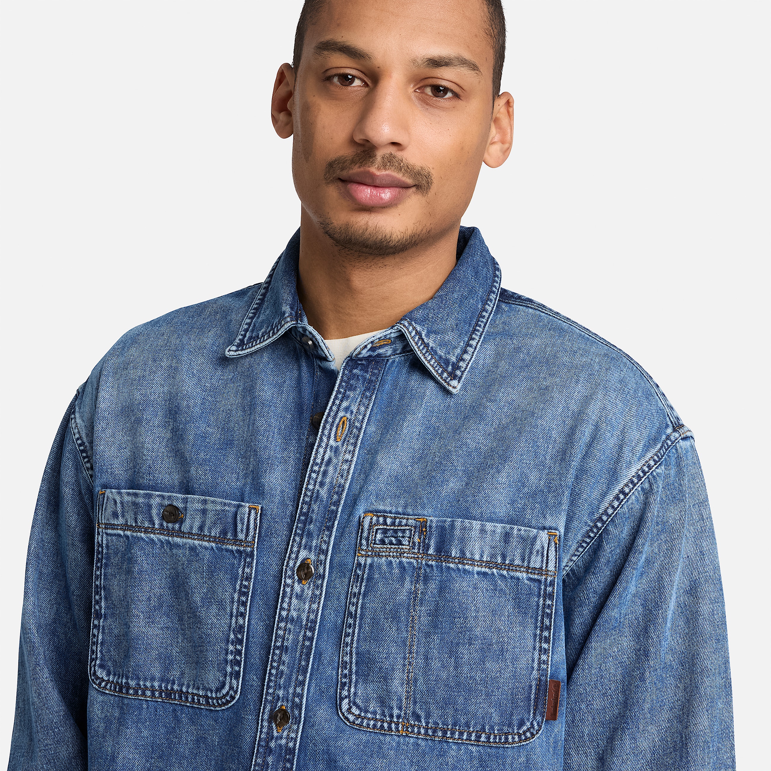 Chemise en jean  poche pour homme en bleu TBL bleu ALT3