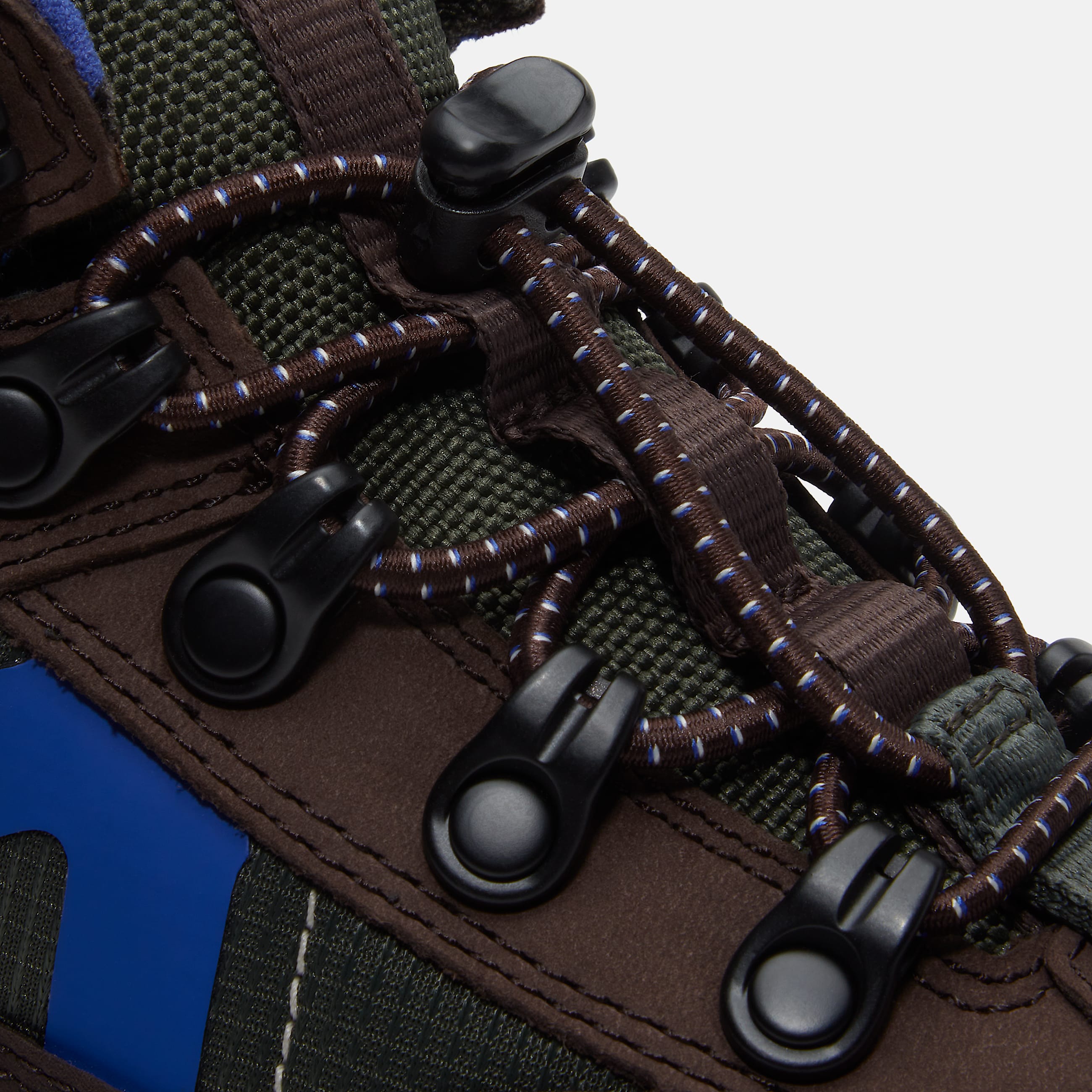 Halbhoher wasserfester GreenStride Motion 6 Bungee Sneaker fr Jugendliche in DunkelbraunDunkelgrn TBL Braun ALT7