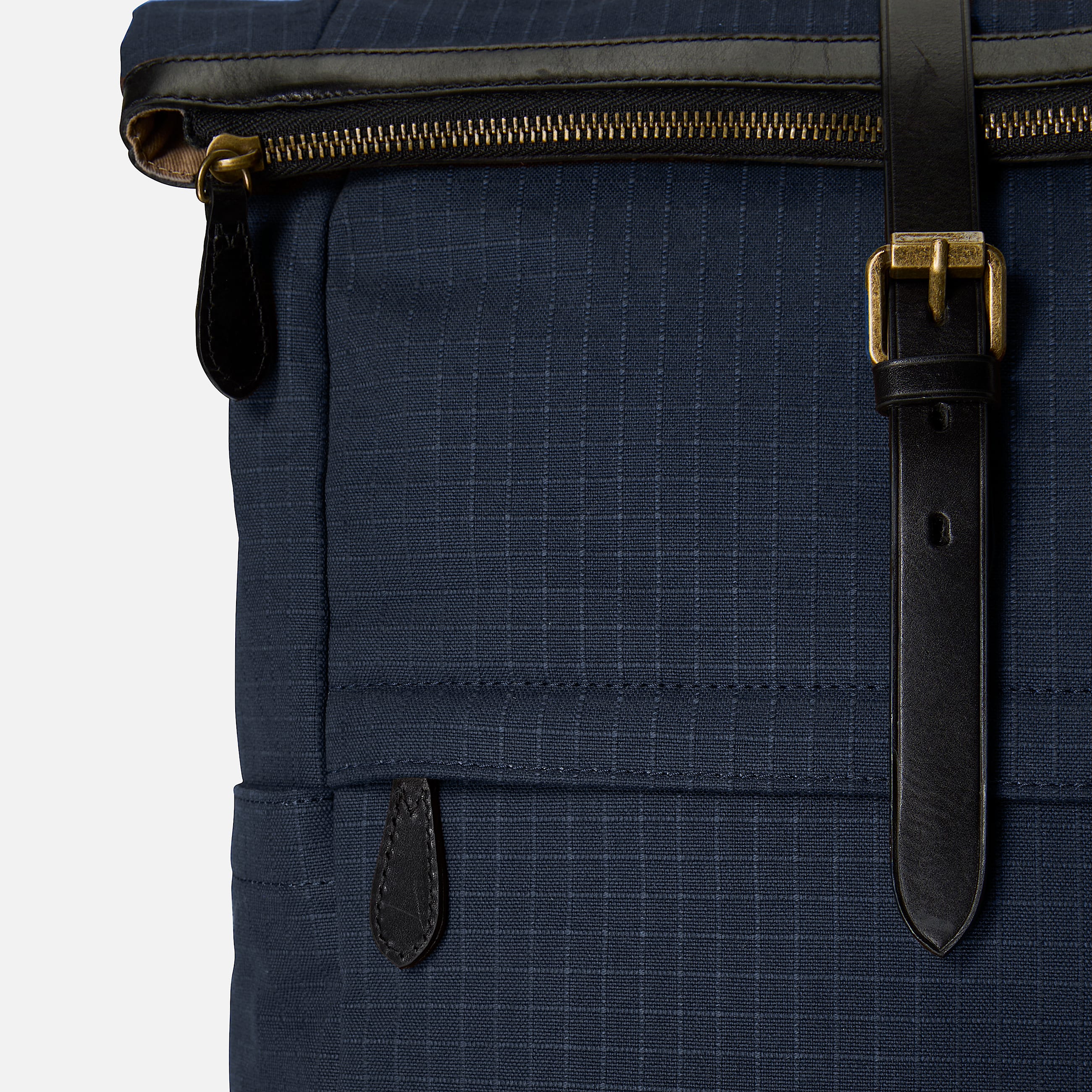 Mochila Heritage de 22 litros en azul oscuro TBL azul ALT3