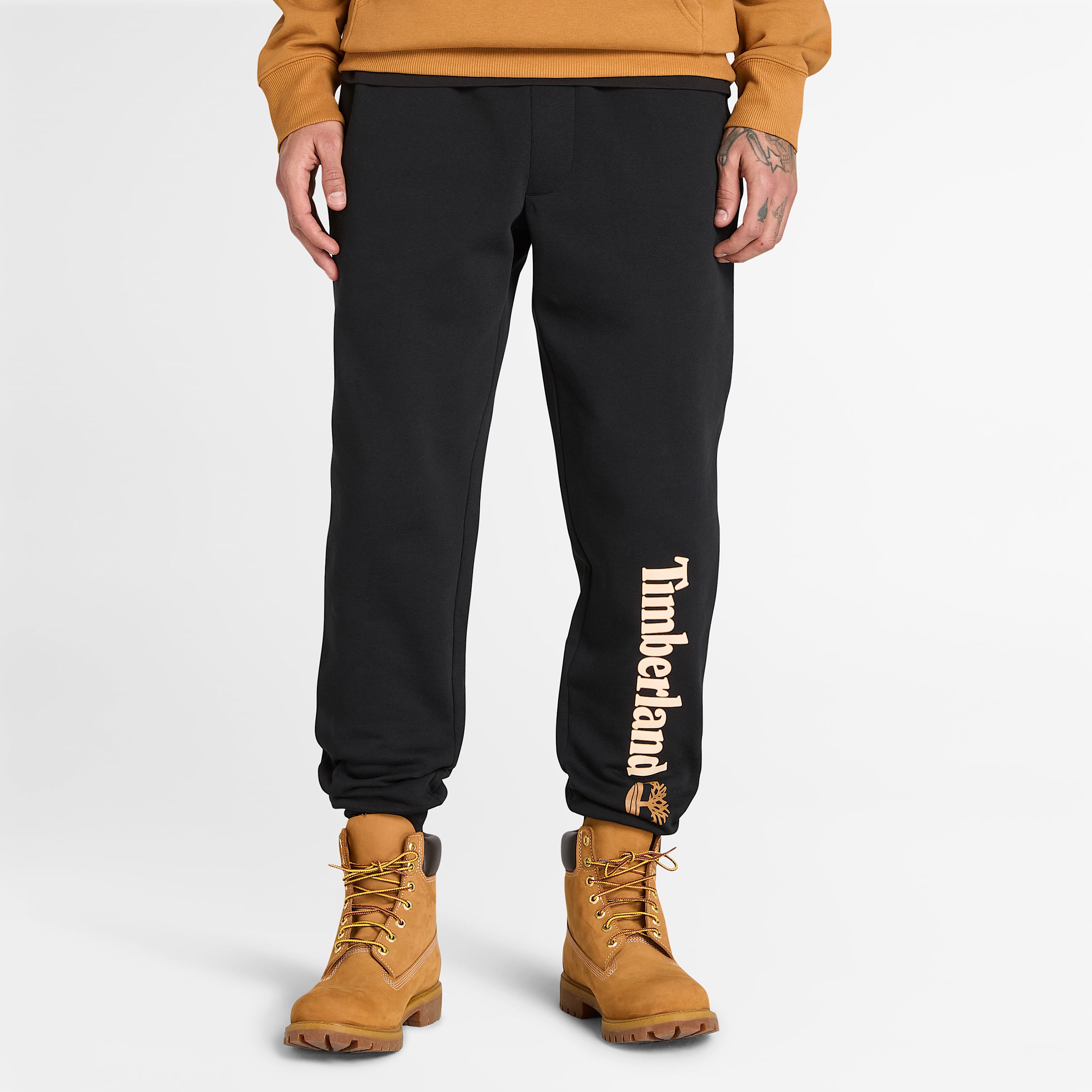 Kennebec River Brushed Back Sweatpant for Men in Black TBL Svart ALT1