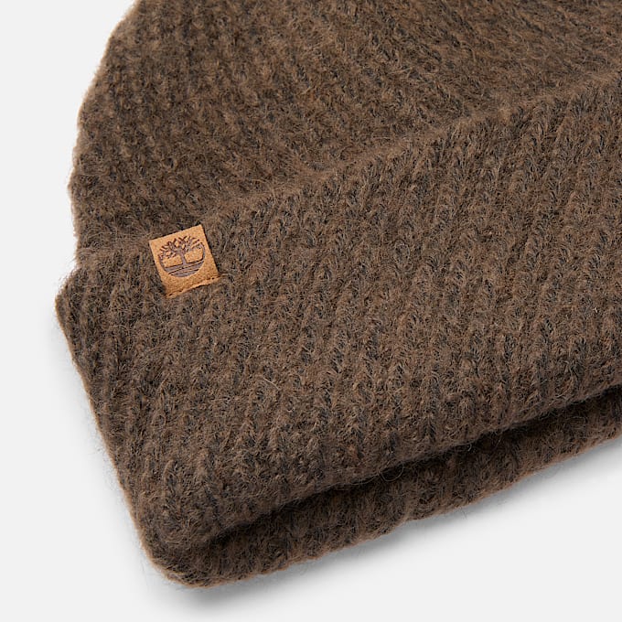 Beanie met diagonaal stiksel in bruin