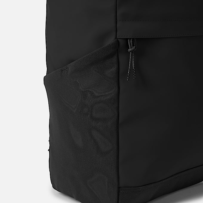 Wetterfester 30-Liter-Rucksack in Schwarz