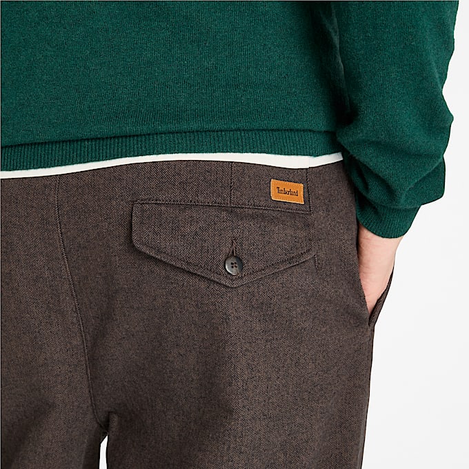 Pantalon chino plissé à chevrons Claremont pour homme en marron
