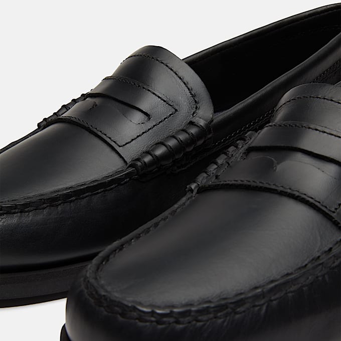 Timberland Classic Boat Loafer for Men in Black TBL Black ALT7