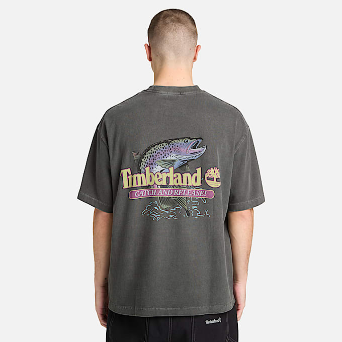 T-shirt Gráfica "Fly Fishing" Sem Género em preto