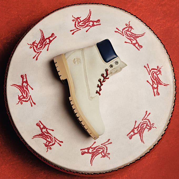 6-inch Boot imperméable Year of the Horse Timberland® Premium pour homme en beige clair/bleu foncé