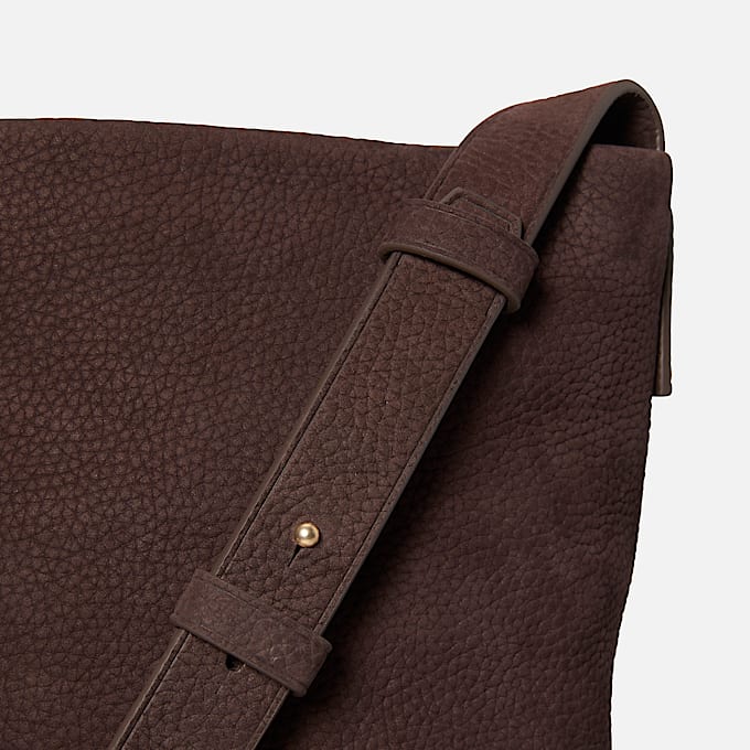 Schultertasche aus weichem Leder fr Damen in Dunkelbraun TBL Braun ALT3