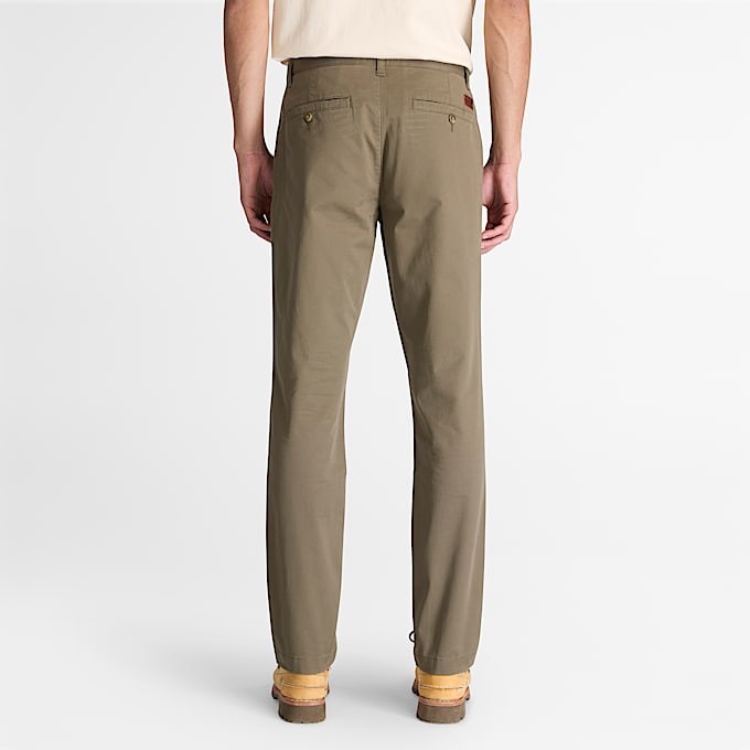 Claremont Chinohose aus Twill mit schmalem Bein fr Herren in Dunkelgrn TBL Grn ALT8