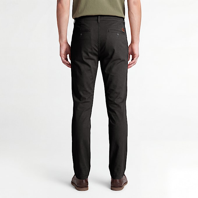 Claremont Chinohose aus Twill mit schmalem Bein fr Herren in Schwarz TBL Schwarz ALT8