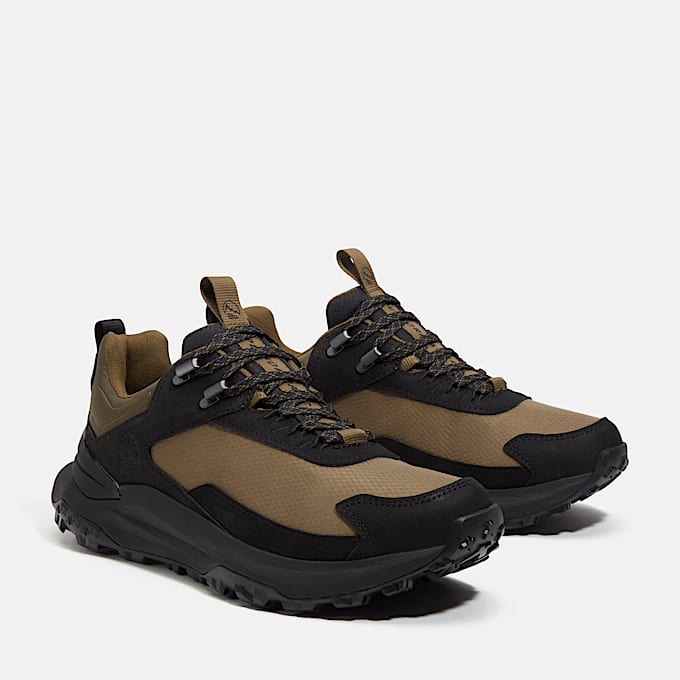 Motion Access Lace-Up Waterproof Trainer for Men in Black/Green