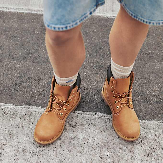 Bota Impermeável Timberland® Premium 6-Inch para Mulher em amarelo