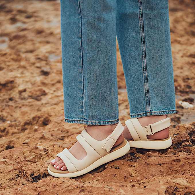 Belmar Waves Sandaal met bandje aan de achterkant voor dames in wit