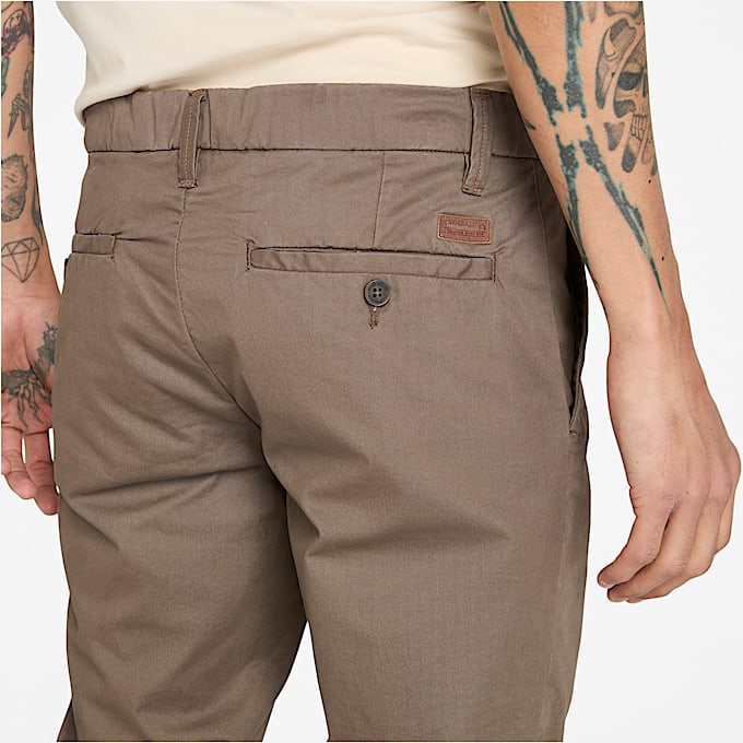 Pantaloni Chino Slim Fit in Twill Claremont da Uomo in marrone