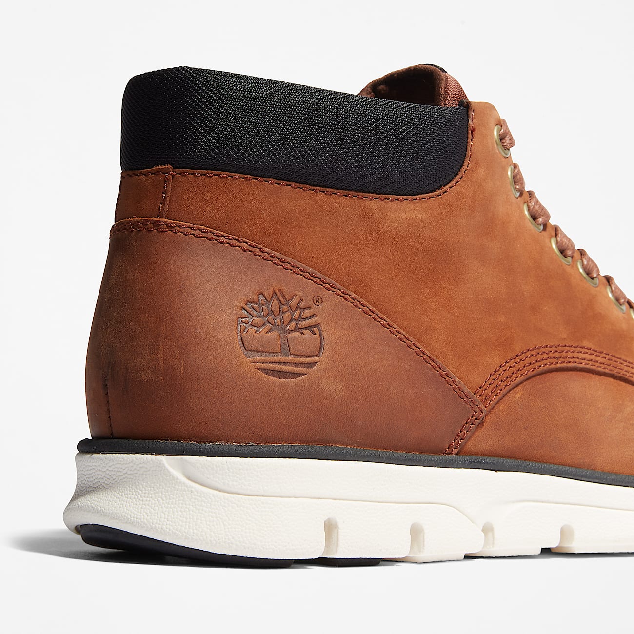 Bradstreet Mid Trainer for Men in Brown TBL Brown ALT6