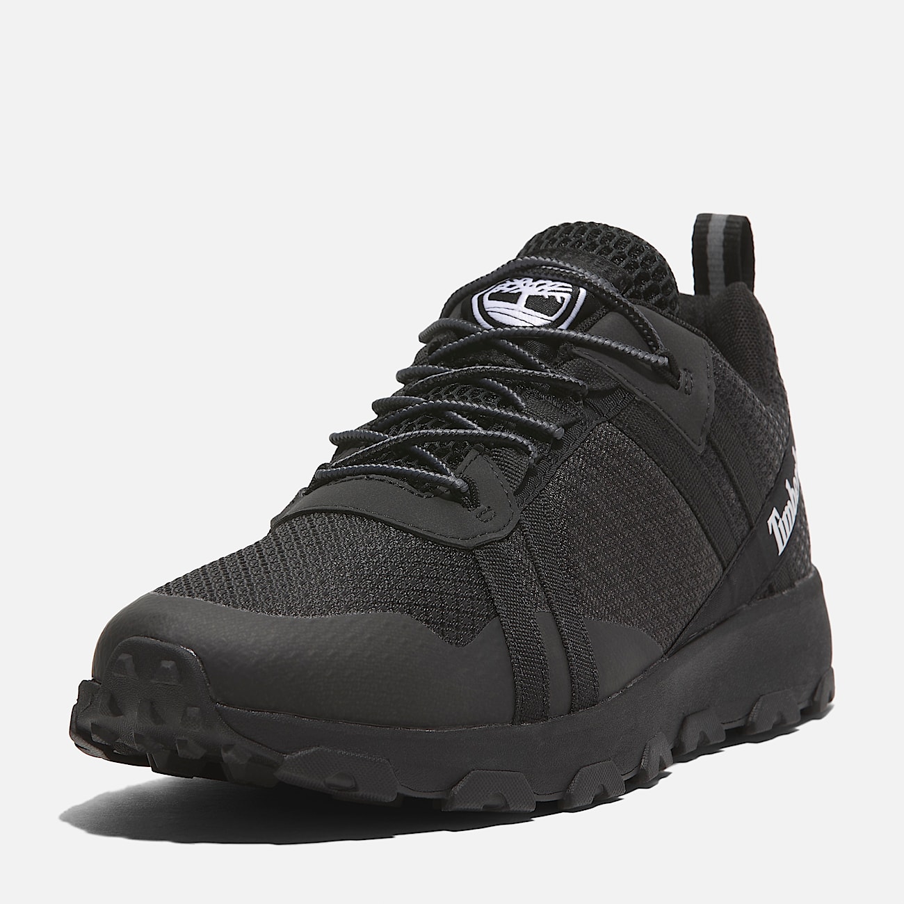 Winsor Trail Waterproof Trainer for Men in Black TBL Black ALT8