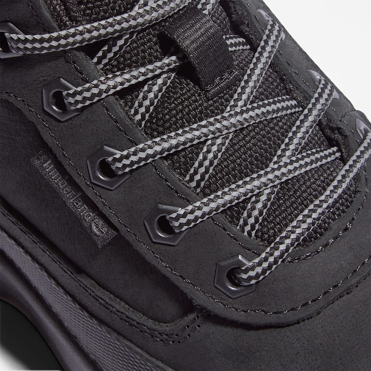 Field Trekker Bungee Trainer for Youth in Black TBL Black ALT6