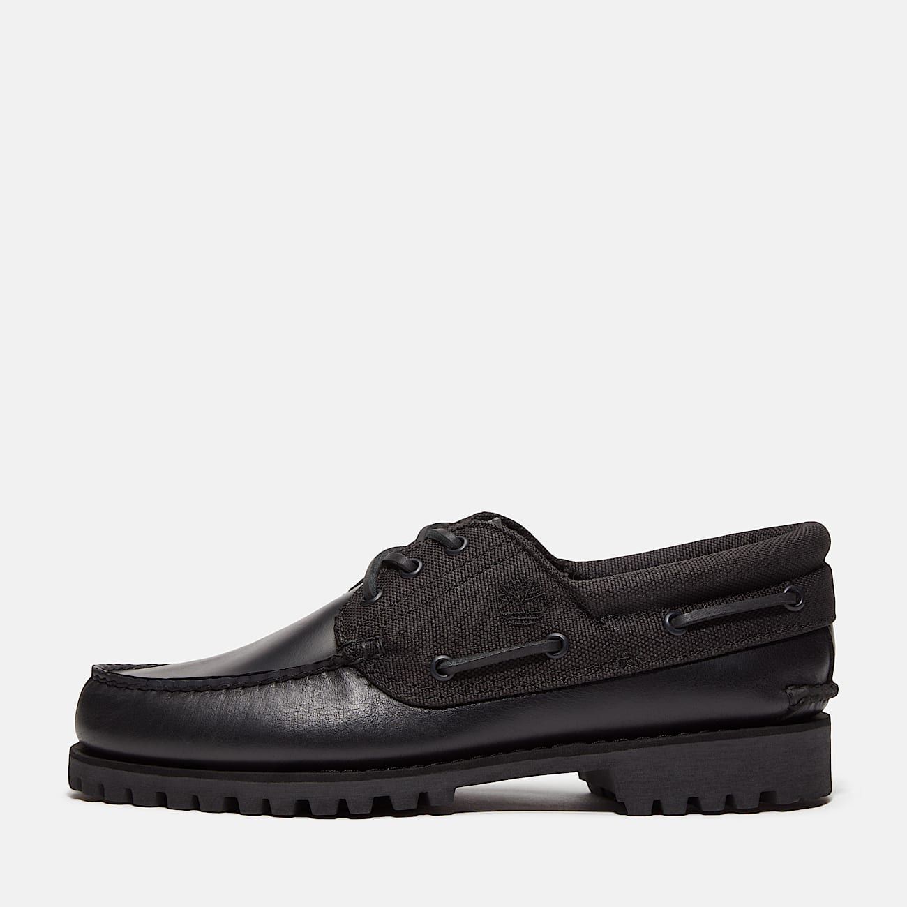 Timberland® Authentic Handsewn 3-Eye Boat Shoe for Men in Black - 8