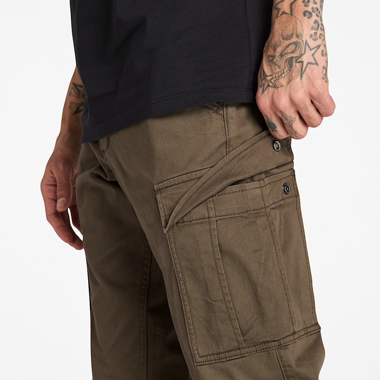 Timberland Brookline Twill Cargo Trouser for Men in Green TBL Green ALT2