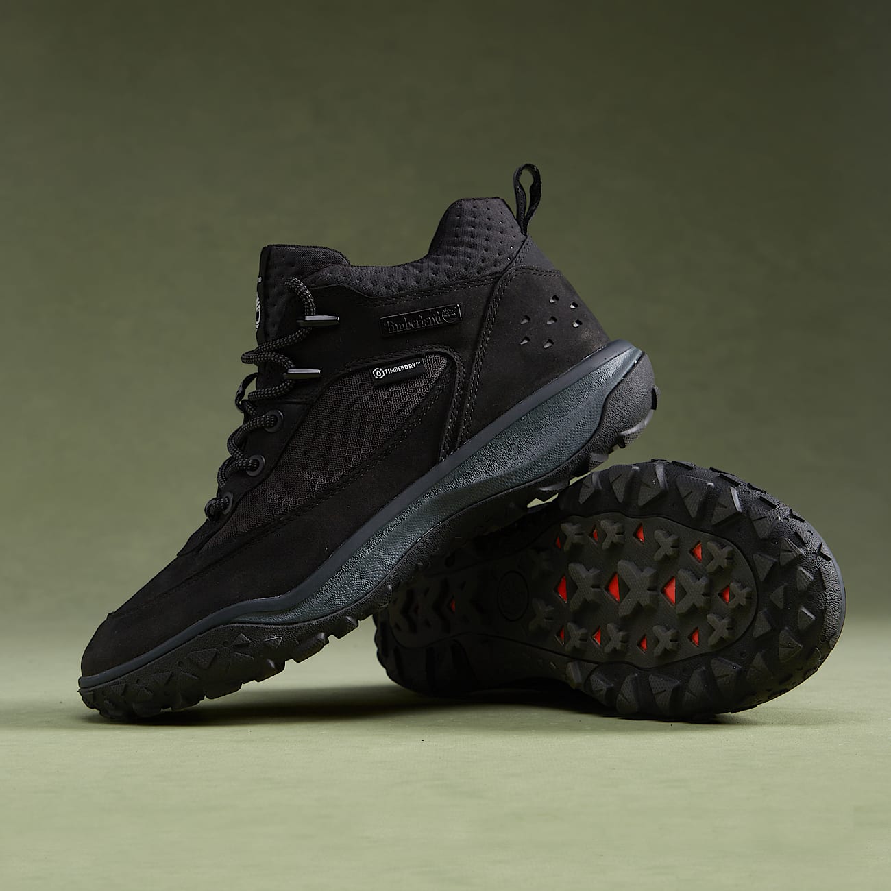 TimberCush Motion 7 Laceup Trainer for Men in Black TBL Black MKTG1