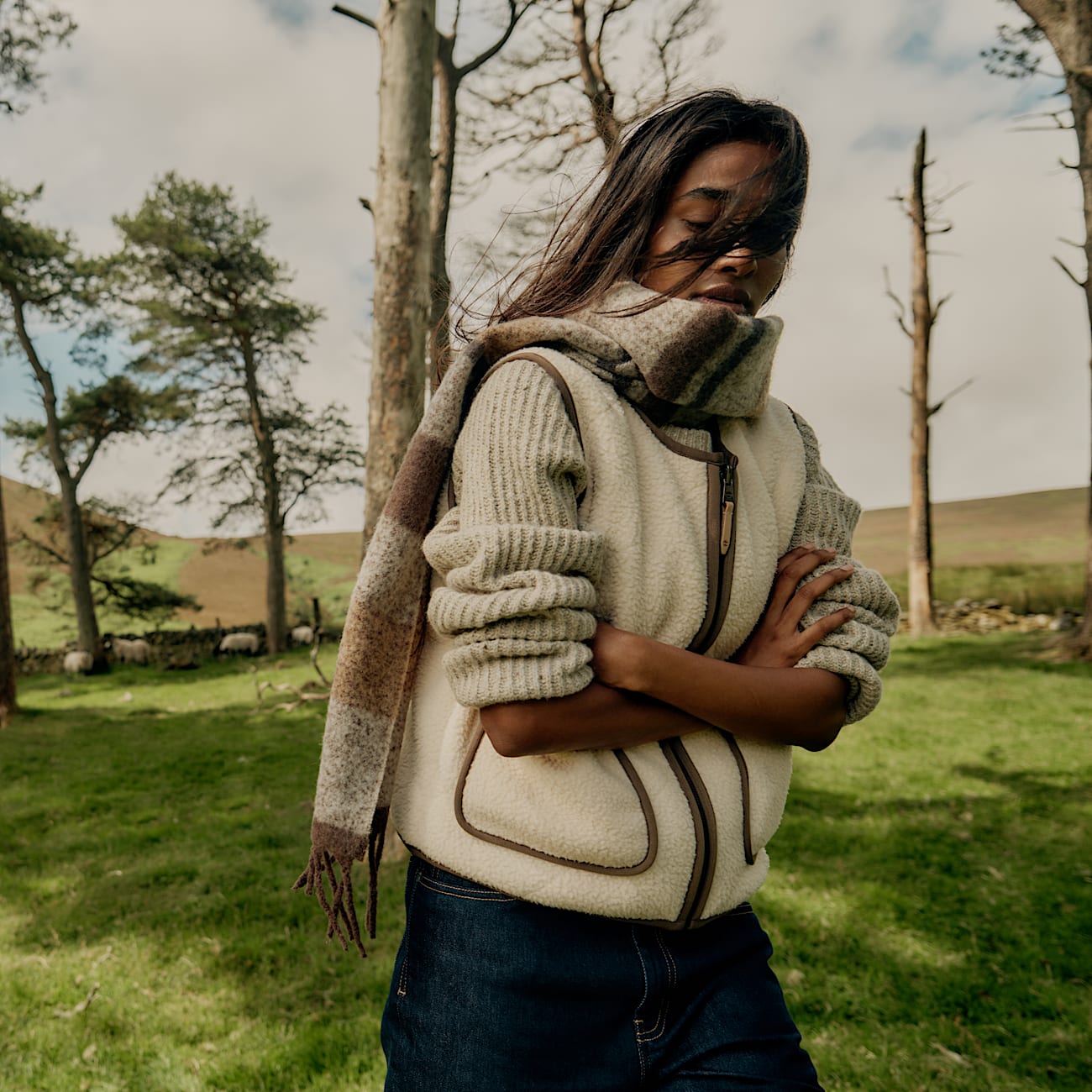 Bodywarmer van hoogpolig fleece voor dames in beige TBL beige MKTG1