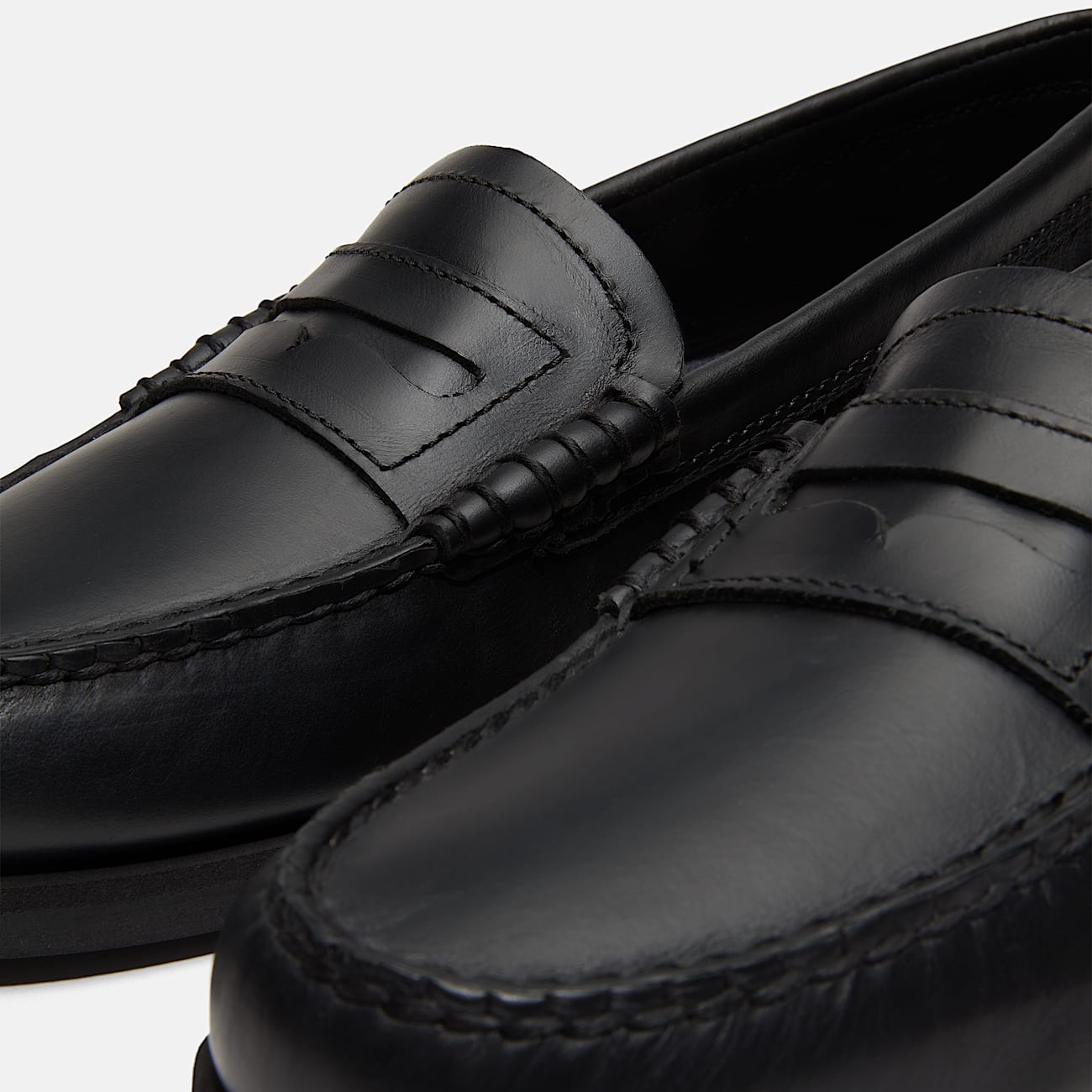 Timberland Classic Boat Loafer for Men in Black TBL Black ALT7