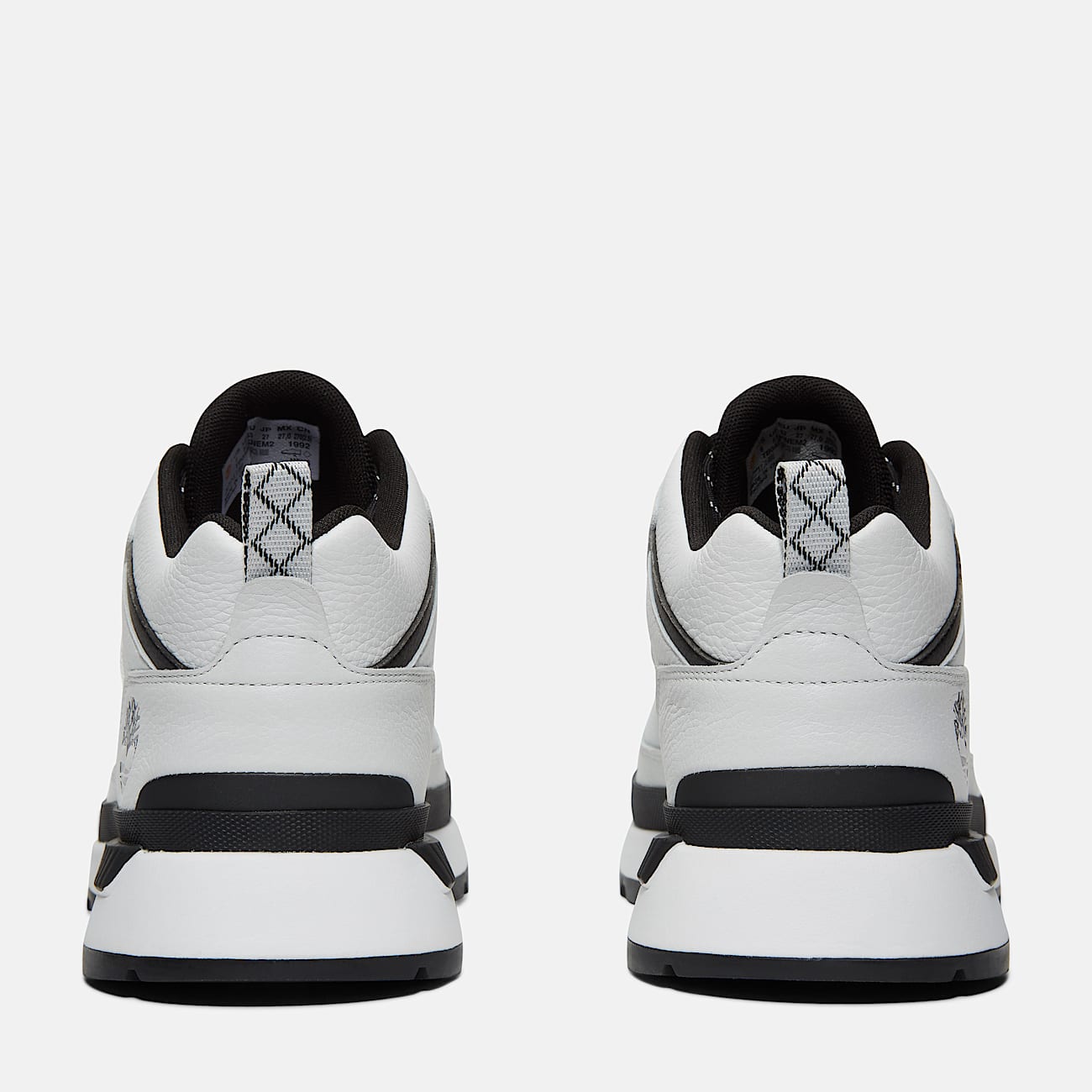 Field Trekker Trainer for Men in White TBL White ALT5