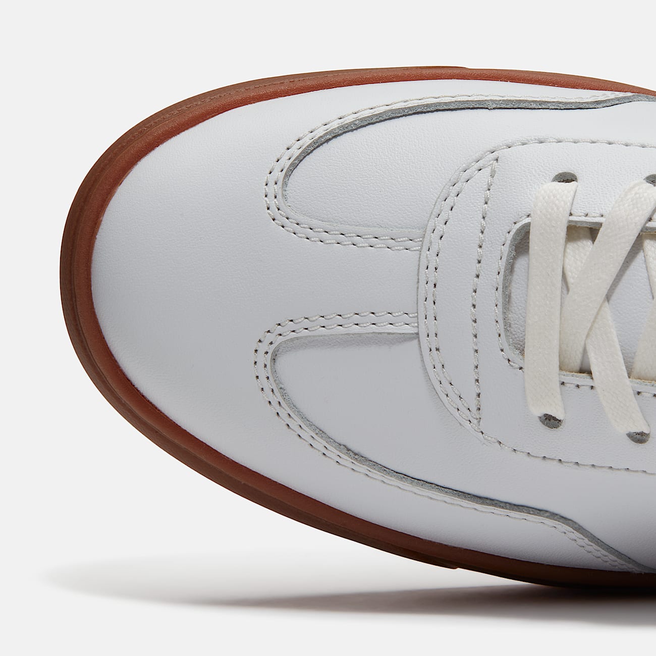 Lisbon Essential Trainer for Men in WhiteDark Blue TBL White ALT8