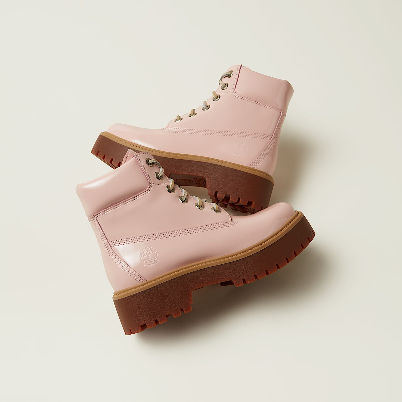 Bota Plataforma Impermevel Stone Street 6Inch para Mulher em rosaclaro TBL corderosa MKTG2