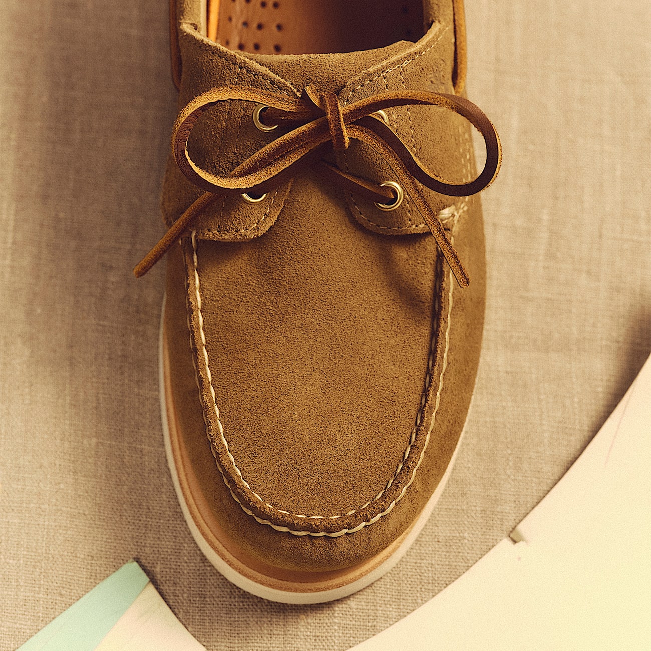 Sapato de Vela Artesanal para Homem em bege TBL bege MKTG2