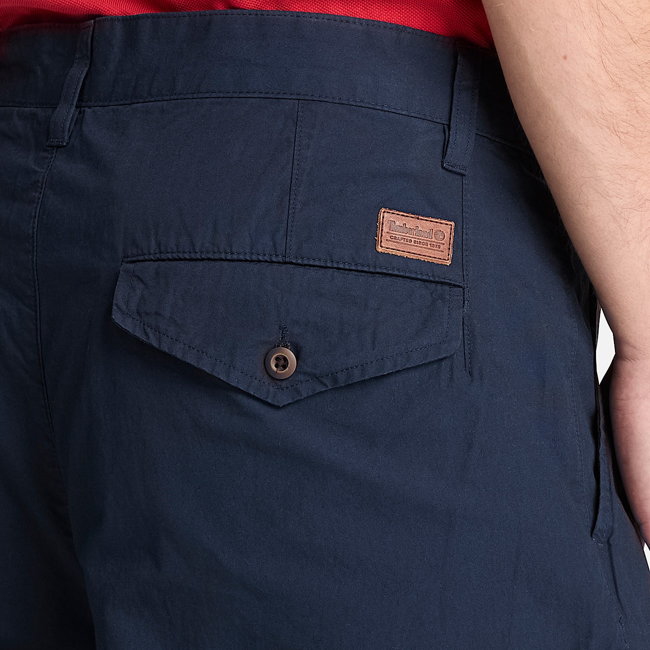 Claremont Geplooide Chinobroek van popeline voor heren in donkerblauw TBL blauw ALT3