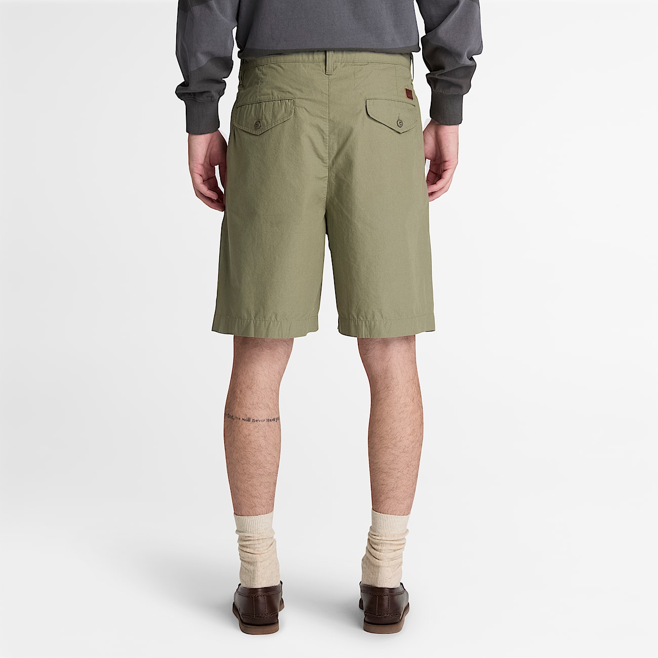 Claremont Poplin Pleated Chino Short for Men in Brown TBL Brun ALT8