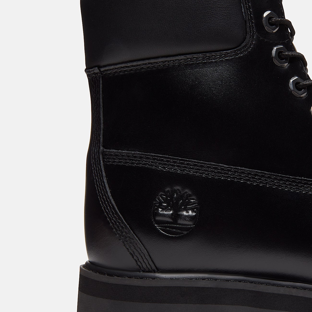 Timberland Heritage 6Inch Waterproof Boot for Men in Black TBL Black ALT7