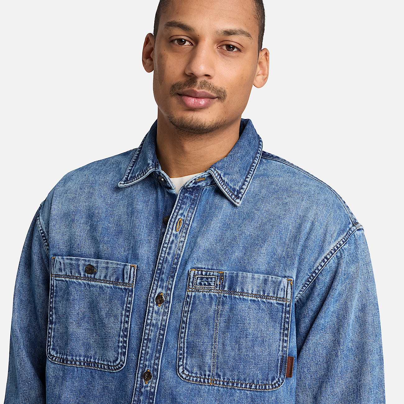 Chemise en jean  poche pour homme en bleu TBL bleu ALT3