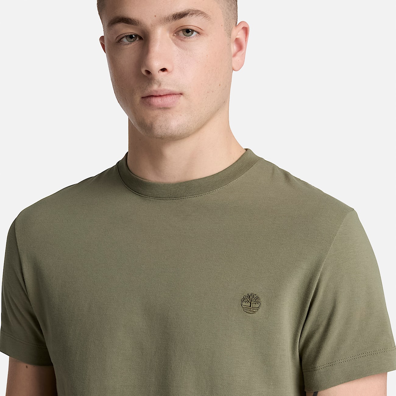 Dunstan River Slim ShortSleeve TShirt for Men in Green TBL Green ALT3